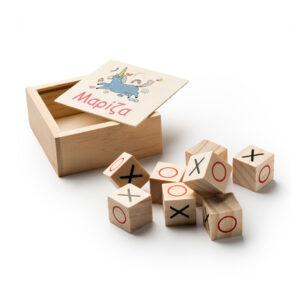 Ξύλινη Τρίλιζα με Όνομα σε Κουτί