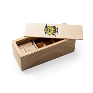 Ξύλινος Γρίφος Παζλ με Όνομα σε Κουτί